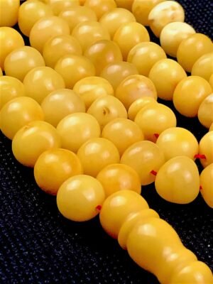 ANTIQUE BUTTERSCOTCH NATURAL BALTIC AMBER ROSARY 66 Beads 40 gr.