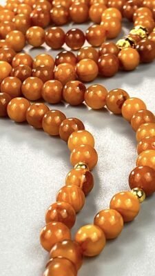 VINTAGE BUTTERSCOTCH NATURAL BALTIC AMBER ROSARY 99 Beads 22gr.