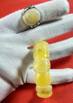 VINTAGE TIGER WHITE NATURAL BALTIC AMBER BRACELET & RING 26gr. اسوار و خاتم كهرمان ابيض تايكر