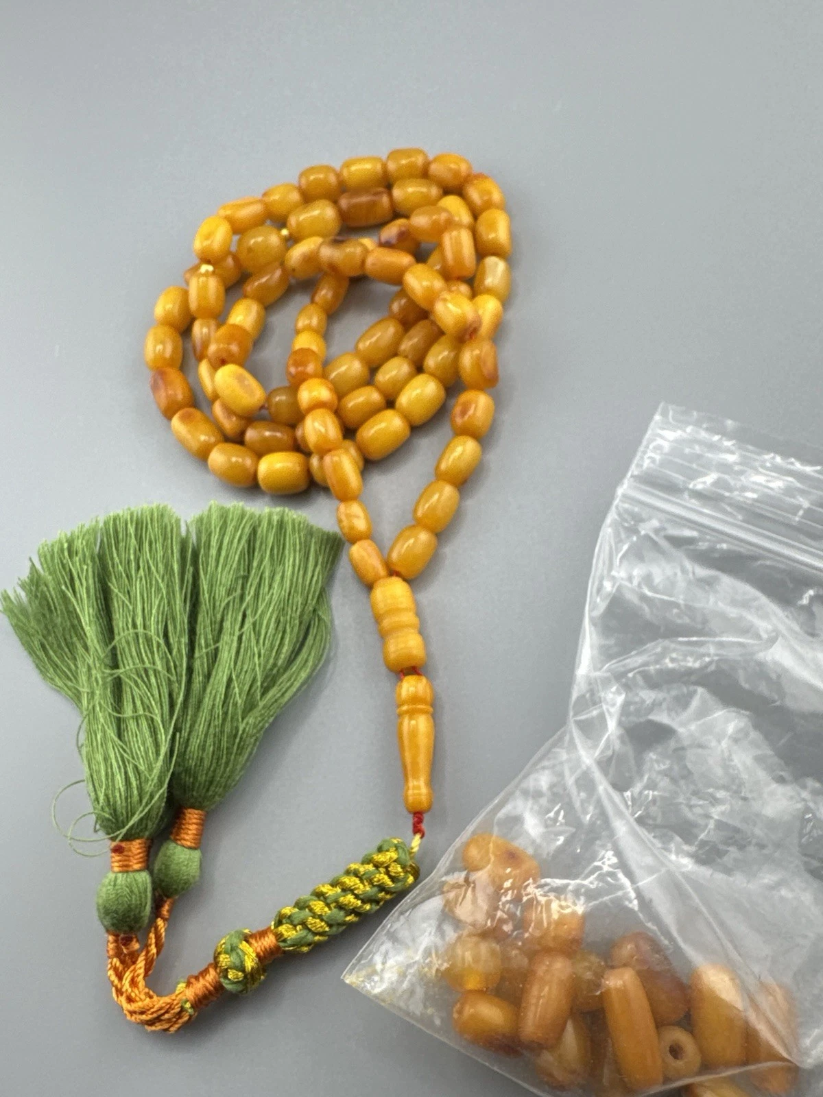 RARE CERTIFIED ANTIQUE GERMAN NATURAL BALTIC AMBER ROSARY 31GR 70 Beads . مسباح كهرمان الماني حر نادر - Image 3
