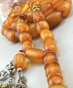 RARE CERTIFIED ANTIQUE GERMAN NATURAL BALTIC AMBER ROSARY 60GR .  مسباح كهرمان الماني حر نادر